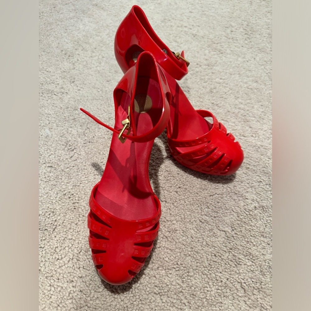 Melissa shoes AKA bubblegum shoes. Red brand new never worn!